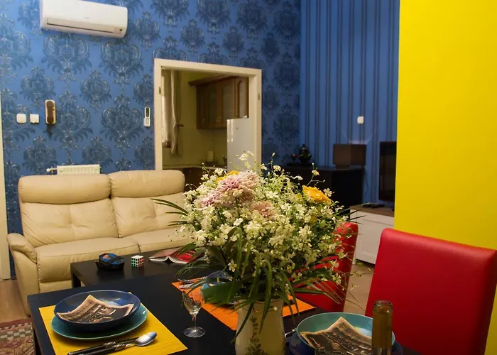 Theaterland Classic Apartament *